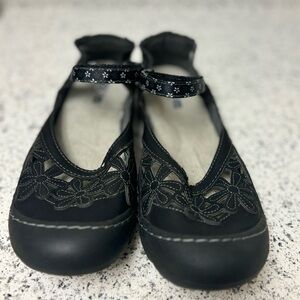 JBU by Jambu Women’s Mary Jane’s  Black Size: 10M